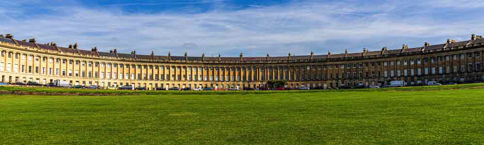 Panoramic view of the terrace.