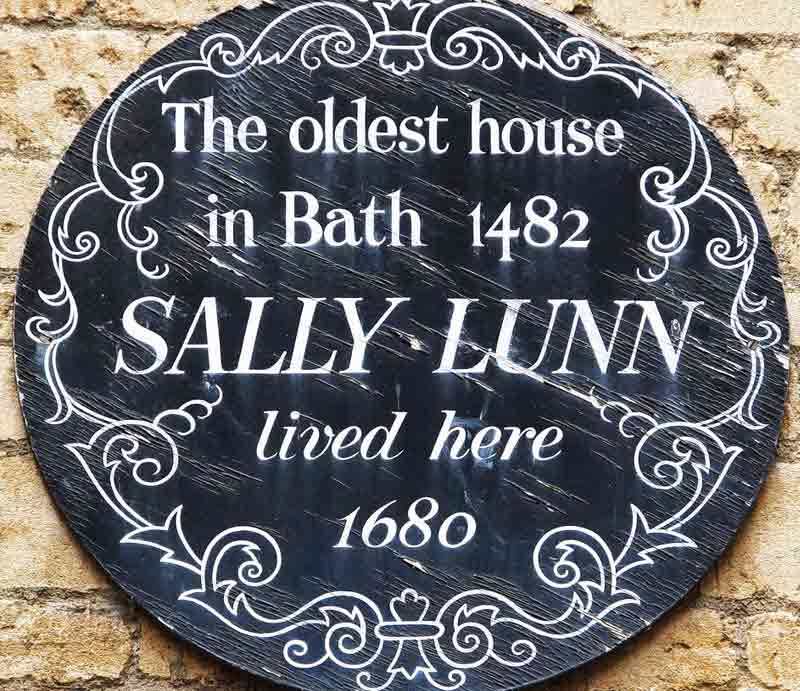 Displaying text 'The oldest house in Bath 1482 Sally Lunn lived here 1680'.